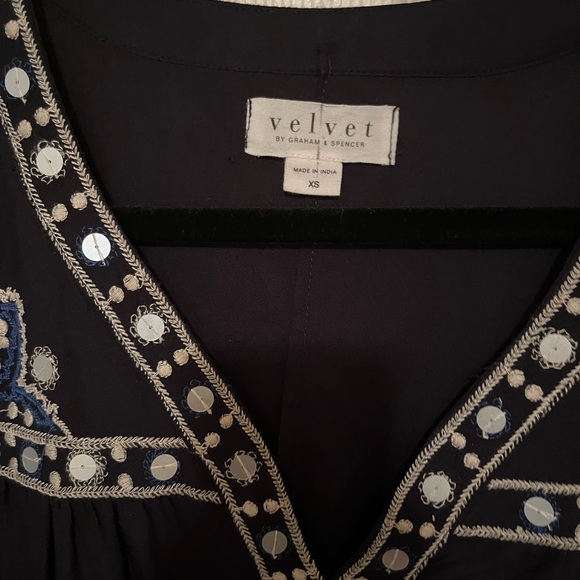 Navy embroidered boho top w/sequins Vneck long button slee - Picture 5 of 11